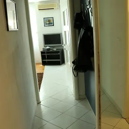 Tanja Apartman *
